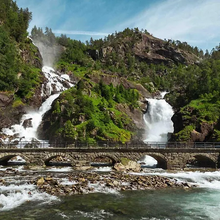 Central Stay Odda * Odda