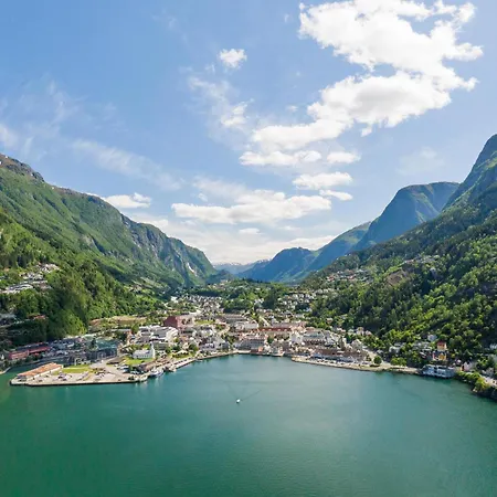 Central Stay Odda